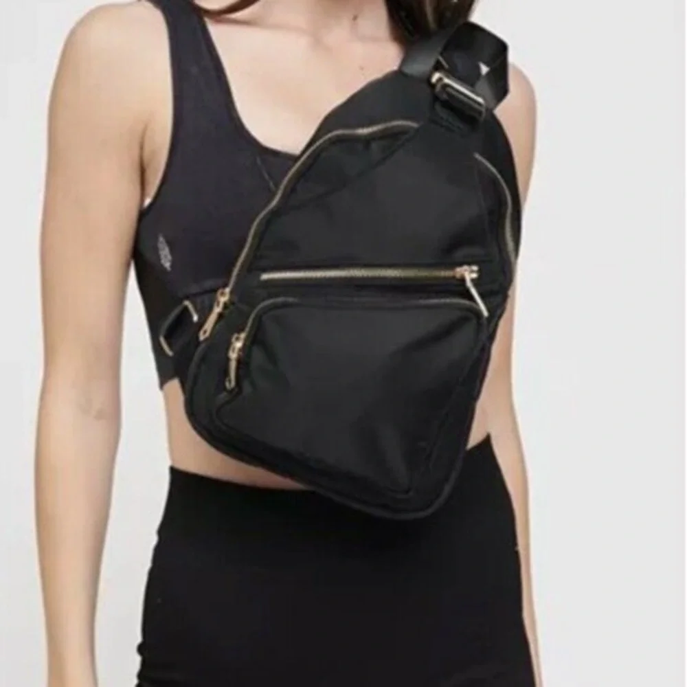Sol and Selene On the Go Sling Crossbody Backpack Black Lightweight Travel Bag